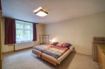 Ložnice první patro - Prodej domu 152 m², Nýrsko
