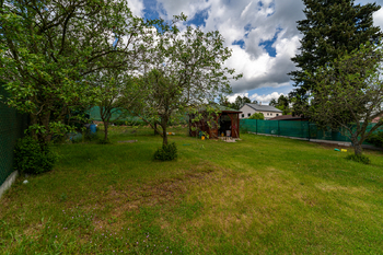 Prodej pozemku 447 m², Dobříš