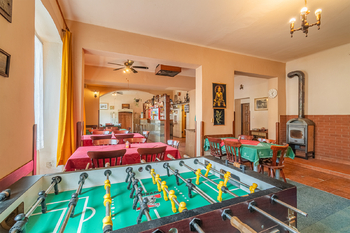 Prodej nájemního domu 335 m², Přeštice