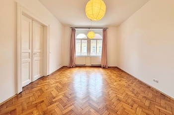 Prodej bytu 4+kk v osobním vlastnictví 93 m², Praha 5 - Smíchov