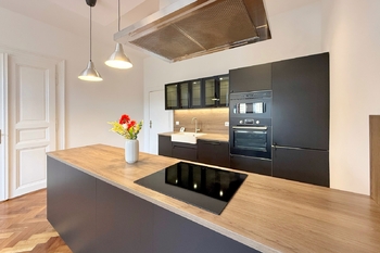 Prodej bytu 4+kk v osobním vlastnictví 93 m², Praha 5 - Smíchov