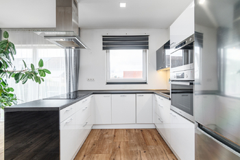 Pokoj s kk - Prodej bytu 4+kk v osobním vlastnictví 102 m², Česká Bříza