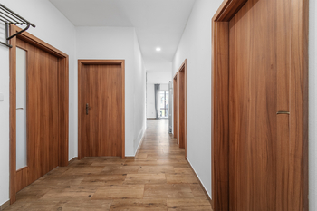 Chodba - Prodej bytu 4+kk v osobním vlastnictví 102 m², Česká Bříza
