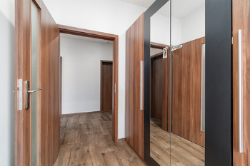 Předsíň - Prodej bytu 4+kk v osobním vlastnictví 102 m², Česká Bříza