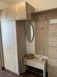 Pronájem bytu 1+kk v osobním vlastnictví 34 m², Kladno