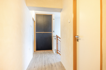 Prodej domu 215 m², Praha 5 - Sobín