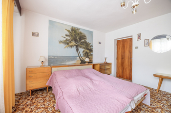 Prodej domu 215 m², Praha 5 - Sobín