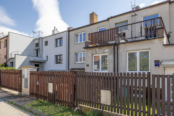 Prodej domu 215 m², Praha 5 - Sobín