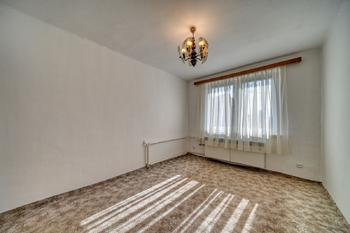 Pronájem bytu 2+1 v osobním vlastnictví 61 m², Městec Králové
