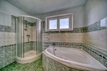 Pronájem bytu 2+1 v osobním vlastnictví 61 m², Městec Králové