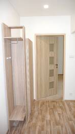 Předsíň - Pronájem bytu 1+1 v osobním vlastnictví 43 m², Kladno
