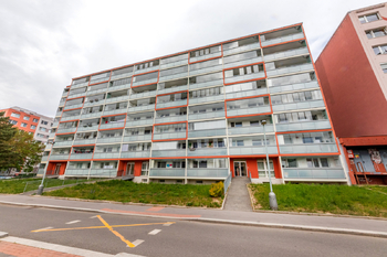 Pohled na dům - Pronájem bytu 2+kk v osobním vlastnictví 48 m², Praha 4 - Chodov