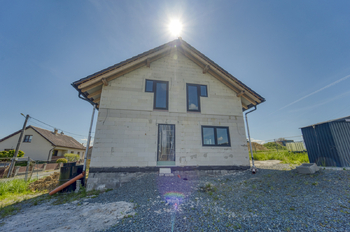 aktuální stav - Prodej domu 153 m², Dobříč