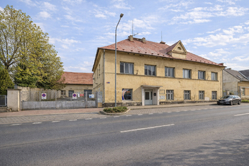 Pronájem kancelářských prostor 1270 m², Rudná