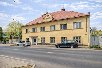 Pronájem kancelářských prostor 1270 m², Rudná