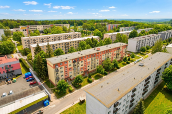 bytový dům - Prodej bytu 2+1 v osobním vlastnictví 43 m², Milovice