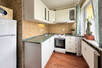 kuchyně - Prodej bytu 2+1 v osobním vlastnictví 43 m², Milovice
