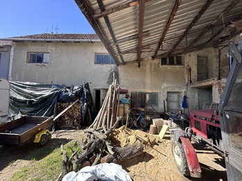 Vedlejší budova - Prodej zemědělského objektu 830 m², Jakubov u Moravských Budějovic
