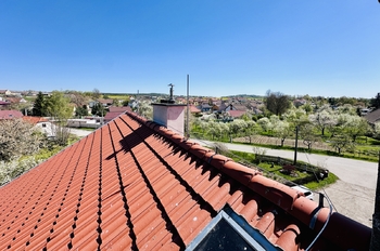 Výhled z objektu - Prodej zemědělského objektu 830 m², Jakubov u Moravských Budějovic