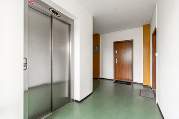 Prodej bytu 3+1 v osobním vlastnictví 75 m², Praha 4 - Chodov