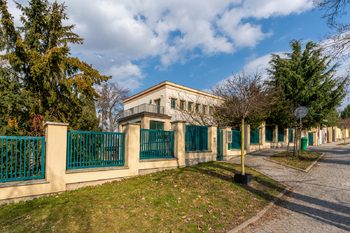 Prodej komerčního prostoru, Čelákovice