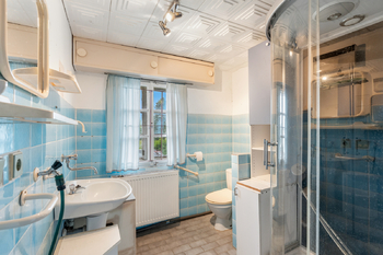 Horní koupelna - Prodej chaty / chalupy 244 m², Česká Kamenice