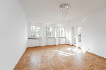 Prodej nájemního domu 675 m², Čelákovice