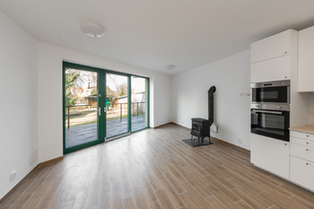 Prodej nájemního domu 675 m², Čelákovice