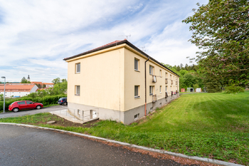 Prodej bytu 2+1 v osobním vlastnictví 69 m², Chocerady