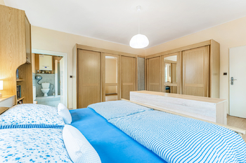 Prodej domu 161 m², Lánov