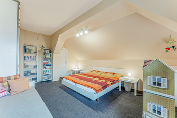 Prodej domu 161 m², Lánov