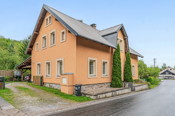 Prodej domu 161 m², Lánov