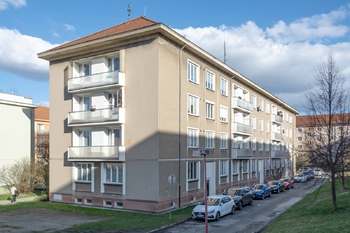 Bytový dům.  - Pronájem bytu 3+kk v družstevním vlastnictví 83 m², Neratovice