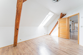 Prodej bytu 6 a více v osobním vlastnictví 250 m², Mokrovraty