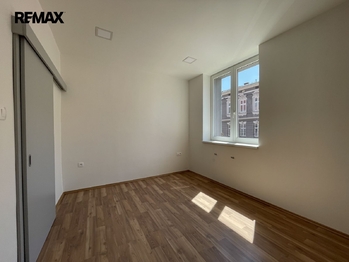 Pronájem bytu 2+1 v družstevním vlastnictví 53 m², Ostrava