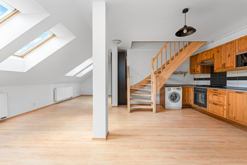 Prodej bytu 2+kk v osobním vlastnictví 73 m², Praha 7 - Holešovice