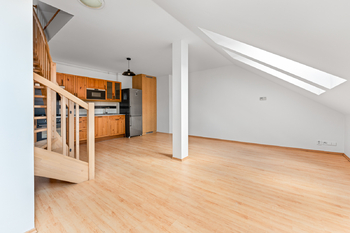 Prodej bytu 2+kk v osobním vlastnictví 73 m², Praha 7 - Holešovice