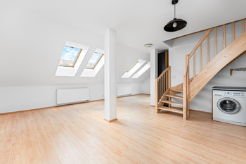 Prodej bytu 2+kk v osobním vlastnictví 73 m², Praha 7 - Holešovice