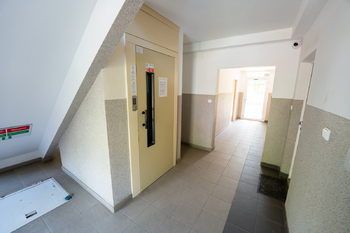 Prodej bytu 3+kk v osobním vlastnictví 54 m², Praha 9 - Prosek