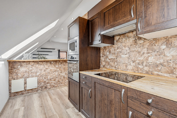 Prodej domu 157 m², Unhošť