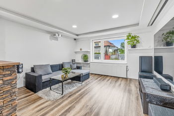 Prodej domu 157 m², Unhošť