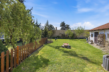 Prodej domu 157 m², Unhošť