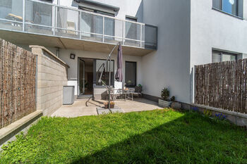 Pronájem bytu 1+kk v osobním vlastnictví 43 m², Praha 10 - Uhříněves