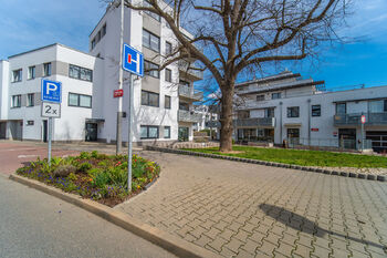 Pronájem bytu 1+kk v osobním vlastnictví 43 m², Praha 10 - Uhříněves