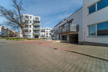 Pronájem bytu 1+kk v osobním vlastnictví 43 m², Praha 10 - Uhříněves