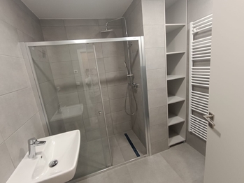 Pronájem bytu 1+kk v osobním vlastnictví 35 m², Praha 10 - Uhříněves