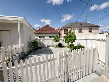 VIZUALIZACE Dvůr - Prodej domu 64 m², Račice-Pístovice