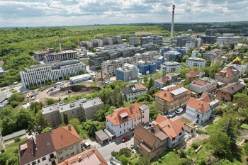 pohled na dům - Prodej bytu 3+kk v osobním vlastnictví 69 m², Praha 5 - Radlice