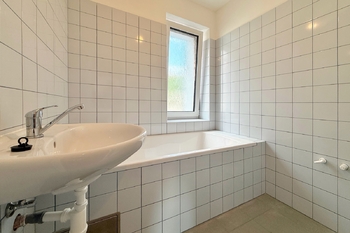 koupelna - Prodej bytu 3+kk v osobním vlastnictví 69 m², Praha 5 - Radlice