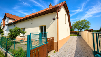 Prodej domu 105 m², Nebužely